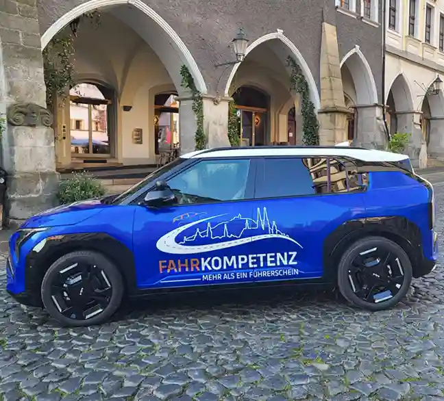 Home 4 Fahrschulauto_links